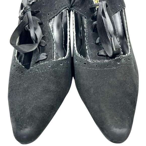 Y2K Black Leather Kitten Heels Sz 9W Pointed Toe Lace-Up Scalloped Edges Witchy - Picture 6 of 8